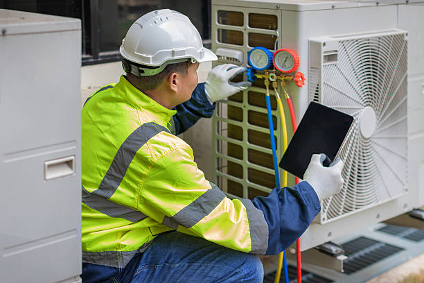 Professional Hvac technician working in Roanoke, TX